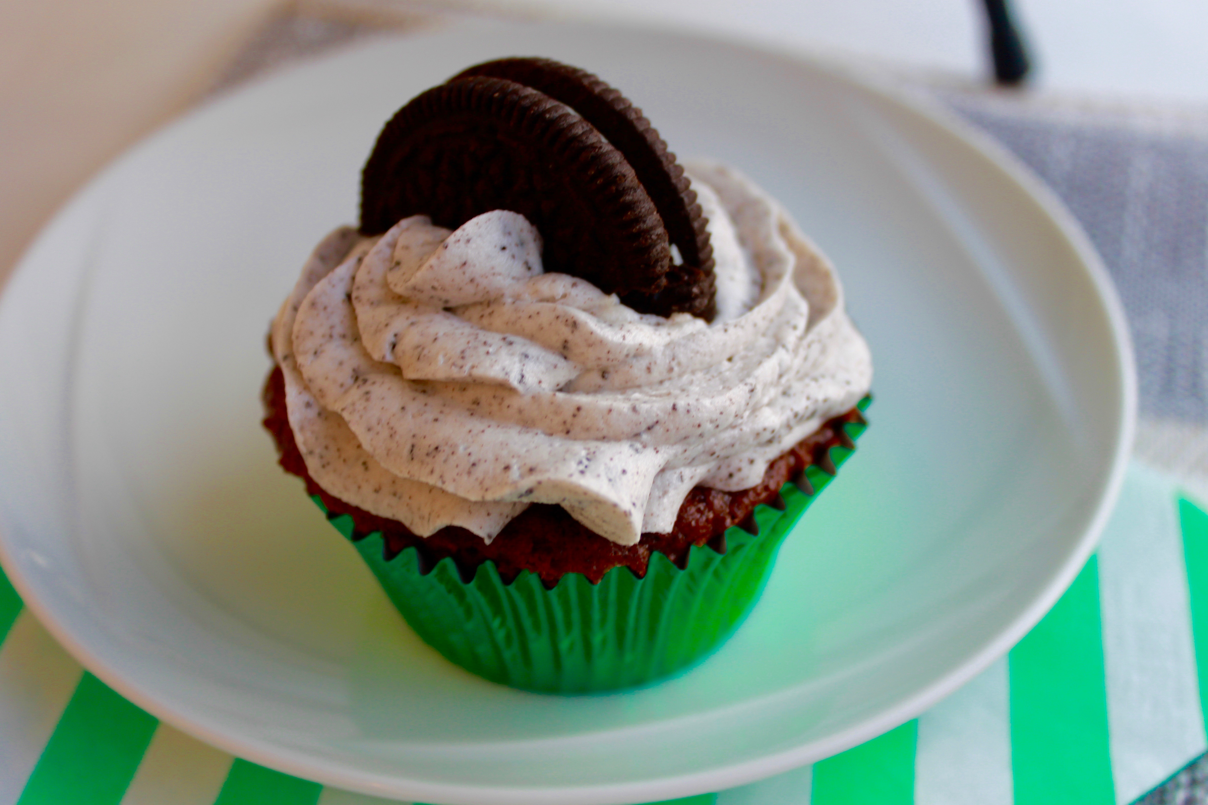 Chocolate Cupcakes With Oreo Buttercream • Amy Of All Trades